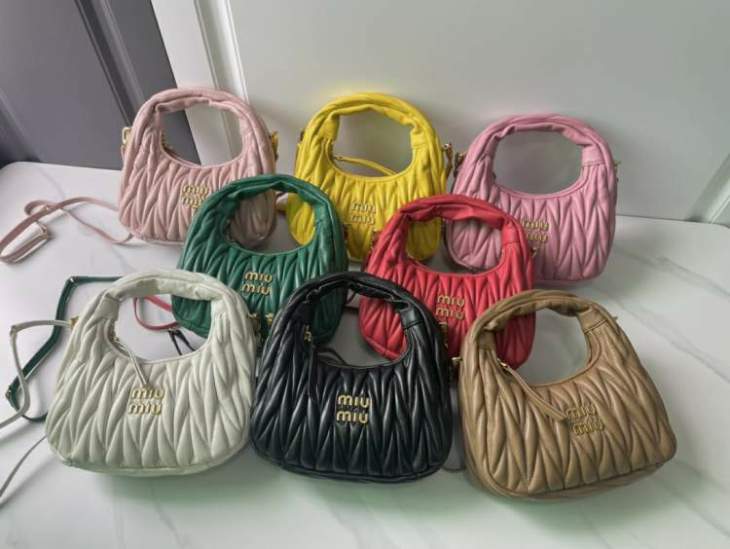 Picture of Miu Miu Handbags _SKUfw184976852fw